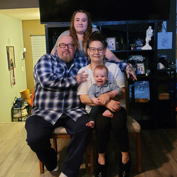 Hi fellow poshers 👋 - Picture 2 of 6